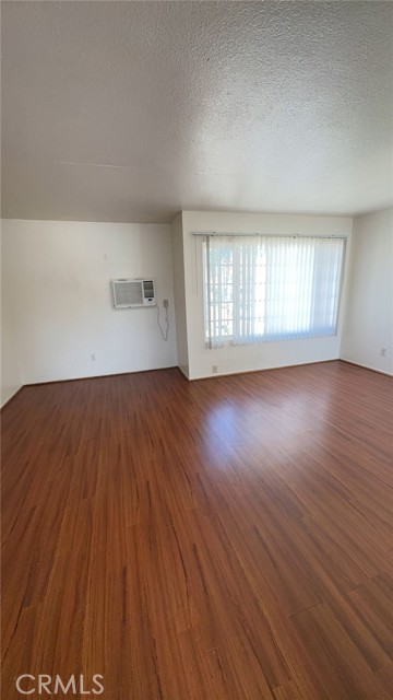 33119 Jamieson, Lake Elsinore CA: https://media.crmls.org/medias/cb5963f6-07d5-441f-824b-0bc0b184378b.jpg
