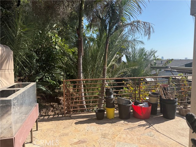 1994 Stanley Avenue, Signal Hill CA: https://media.crmls.org/medias/cb596702-88a7-428a-bfbb-55eb2d2718f3.jpg