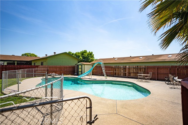 Detail Gallery Image 5 of 39 For 19312 Avenue 24, Chowchilla,  CA 93610 - 3 Beds | 2 Baths