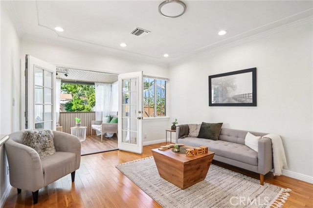 Detail Gallery Image 8 of 54 For 1735 N Lima St, Burbank,  CA 91505 - 3 Beds | 2 Baths