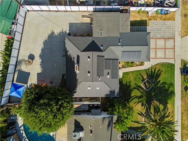 Detail Gallery Image 14 of 14 For 18229 Strathern St, Reseda,  CA 91335 - 3 Beds | 2 Baths