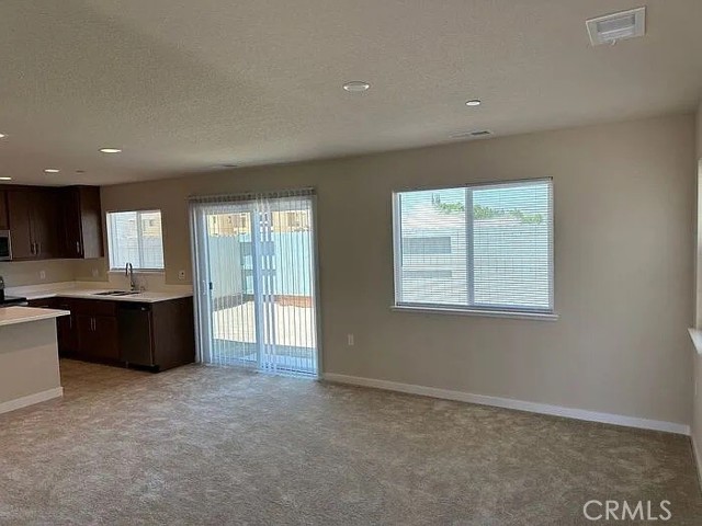 Detail Gallery Image 3 of 21 For 425 Anthology St, Turlock,  CA 95380 - 3 Beds | 2/1 Baths