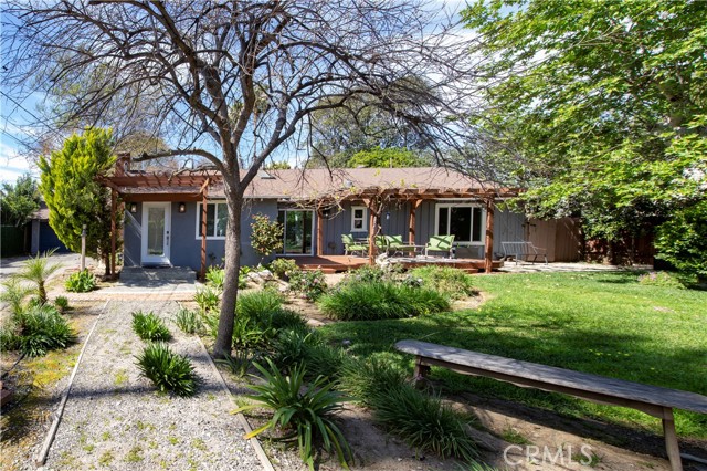 Detail Gallery Image 14 of 57 For 7447 Enfield, Reseda,  CA 91335 - 3 Beds | 2 Baths