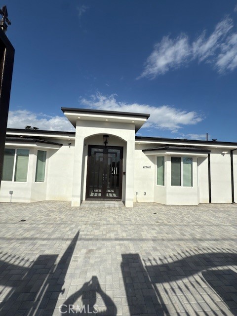 6940 longridge, North Hollywood CA: https://media.crmls.org/medias/cb5ade5c-68bd-4be1-a1d4-0b533e5c5cd1.jpg