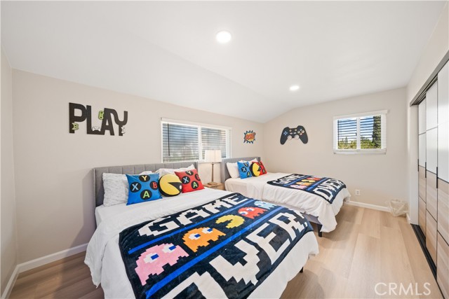 Image 23 of 38 For 24851 Stem  