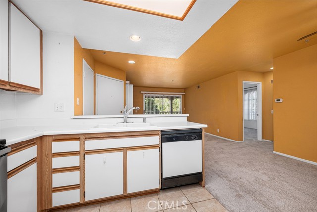 Detail Gallery Image 23 of 58 For 2800 Keller Dr #243,  Tustin,  CA 92782 - 1 Beds | 1 Baths