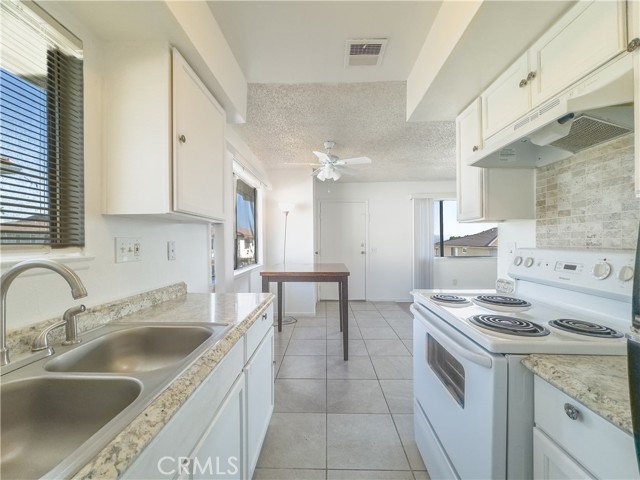 Detail Gallery Image 14 of 33 For 3501 20th St, Highland,  CA 92346 - 2 Beds | 1 Baths