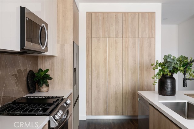 Detail Gallery Image 8 of 33 For 118 Astronaut Ellison S Onizuka Street #308,  Los Angeles,  CA 90012 - 1 Beds | 1 Baths