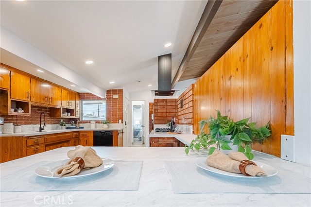 5835 Los Santos Way, Buena Park CA: https://media.crmls.org/medias/cb5d530d-3b45-40f1-b446-bb04e428f274.jpg