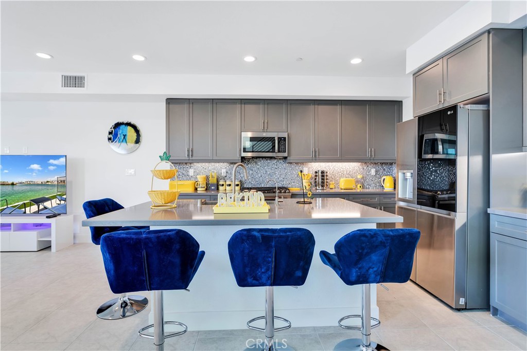 MLS #CV25246460 image #3