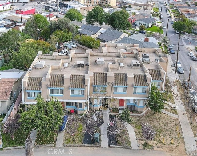 Detail Gallery Image 2 of 19 For 4904 Ithaca Ave #2,  Los Angeles,  CA 90032 - 3 Beds | 2 Baths