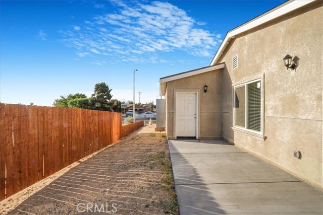 Detail Gallery Image 27 of 28 For 16105 Tawney Ridge Ln, Victorville,  CA 92394 - 3 Beds | 2 Baths