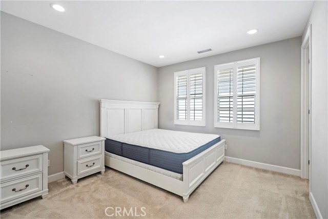 Detail Gallery Image 33 of 61 For 121 Paxton, Irvine,  CA 92620 - 4 Beds | 4/1 Baths