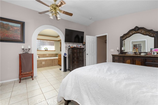 7580 San Andres Avenue, Atascadero CA: https://media.crmls.org/medias/cb5fce16-12e3-4e47-8cff-7863bd19ed06.jpg