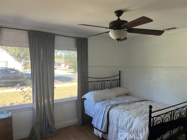 2257 Daisy Avenue, Long Beach CA: https://media.crmls.org/medias/cb6093ea-96dd-466c-8d5d-c9127c8e07ee.jpg