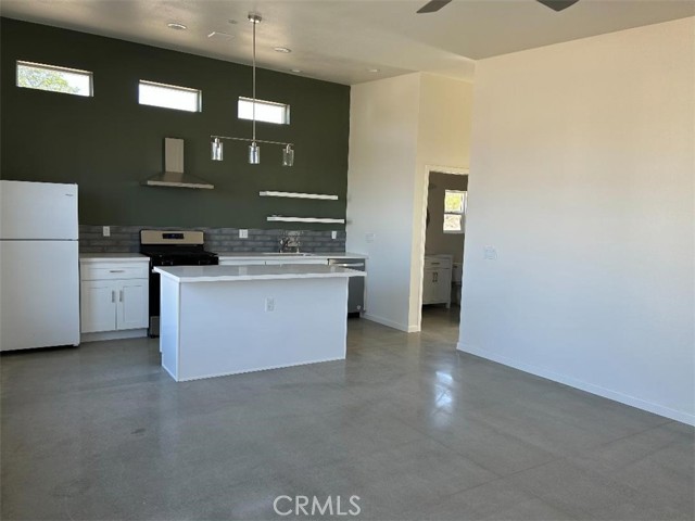 Detail Gallery Image 18 of 27 For 7374 Olympic Rd, Joshua Tree,  CA 92252 - – Beds | – Baths