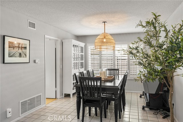 Detail Gallery Image 12 of 31 For 14371 Miro Ct, Irvine,  CA 92606 - 4 Beds | 3 Baths