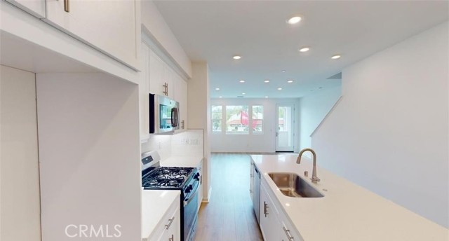 16424 Whittier Boulevard, Whittier CA: https://media.crmls.org/medias/cb615de5-a0f3-41f6-8a15-3e771117c933.jpg