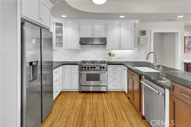 Detail Gallery Image 7 of 53 For 545 Maple St, Paso Robles,  CA 93446 - 4 Beds | 3 Baths
