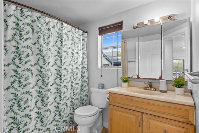 Detail Gallery Image 20 of 57 For 1890 E 20th St, Signal Hill,  CA 90755 - 3 Beds | 2 Baths