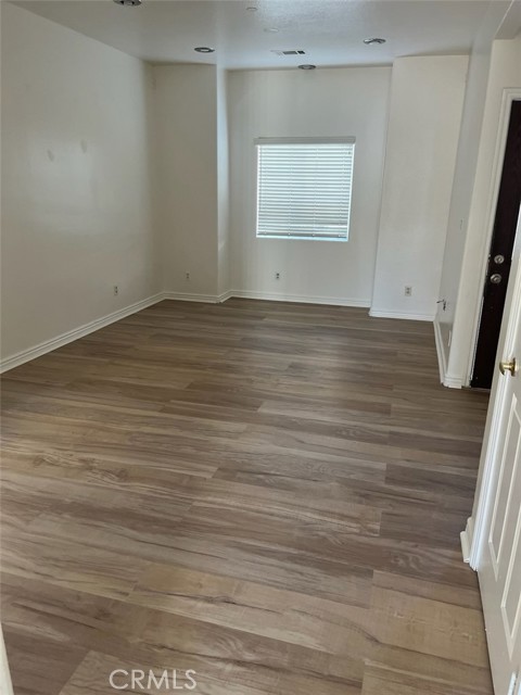 Detail Gallery Image 8 of 25 For 306 Lampman Way, Placentia,  CA 92870 - 4 Beds | 4 Baths