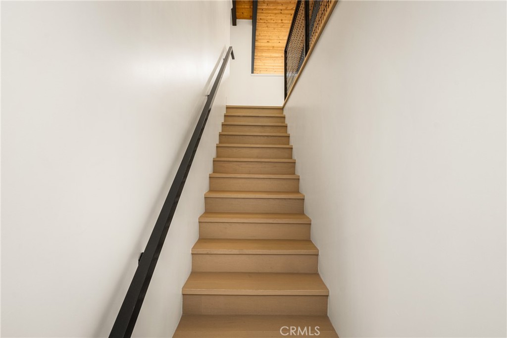 https://media.crmls.org/medias/cb659fd4-2fda-44cb-b2bd-3714dd772588.jpg?preset=X-Large