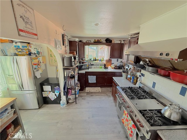 Detail Gallery Image 8 of 17 For 548 W 108th St, Los Angeles,  CA 90044 - 3 Beds | 2 Baths
