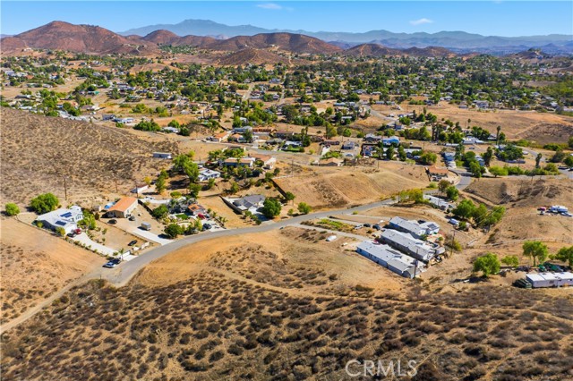 Detail Gallery Image 10 of 24 For 277 Texas Ave, Menifee,  CA 92587 - – Beds | – Baths