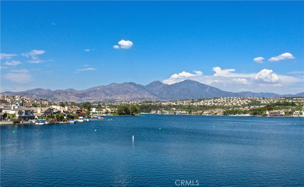 https://media.crmls.org/medias/cb672044-8424-4590-8cf3-d93dd4bc6767.jpg?preset=X-Large