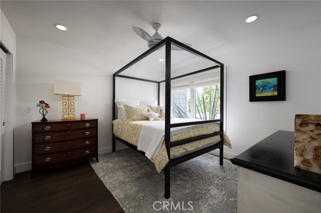 Detail Gallery Image 24 of 32 For 519 Signal Rd, Newport Beach,  CA 92663 - 6 Beds | 4/1 Baths