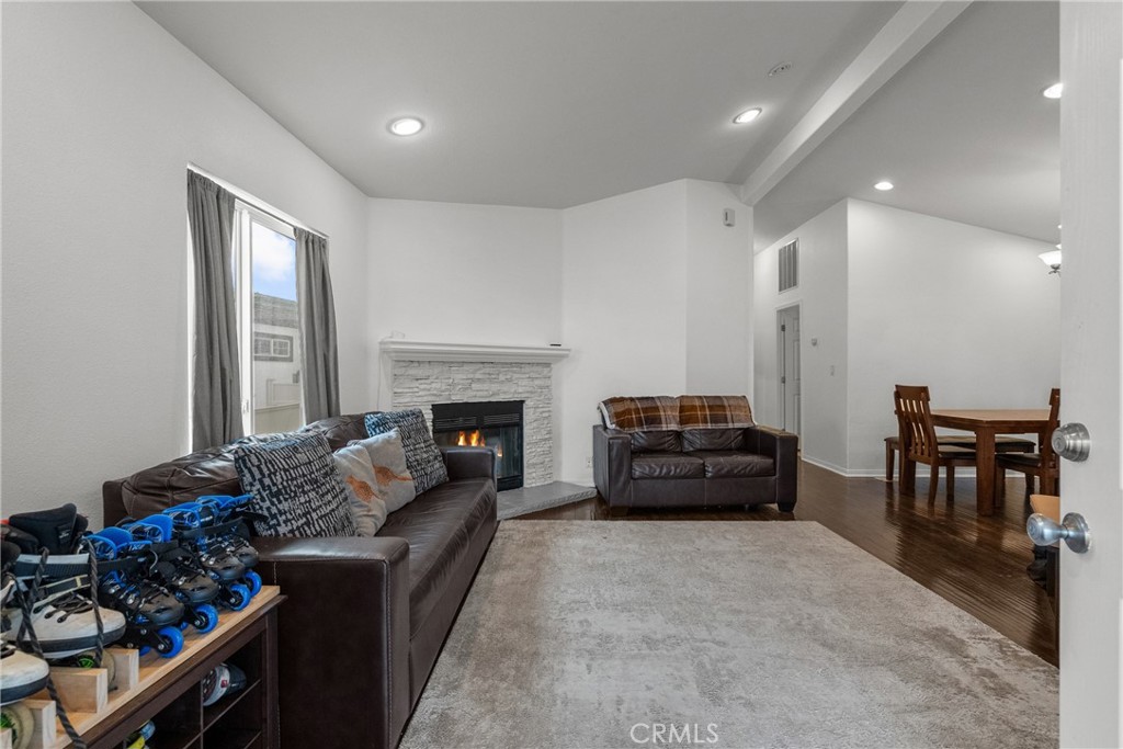MLS #SR26005238 image #3