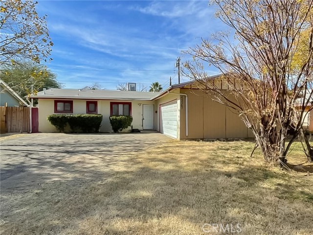 Detail Gallery Image 1 of 20 For 45567 Andale Ave, Lancaster,  CA 93535 - 4 Beds | 2 Baths