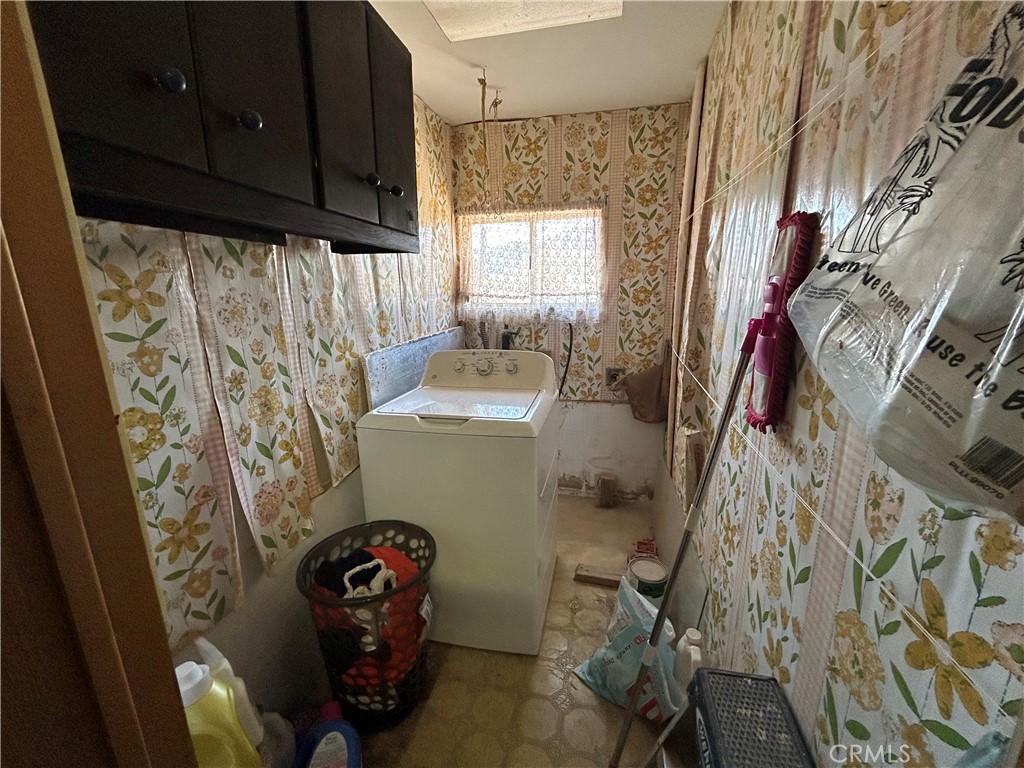 https://media.crmls.org/medias/cb68bb29-8a63-46d3-a9a0-d5e01def94db.jpg?preset=X-Large