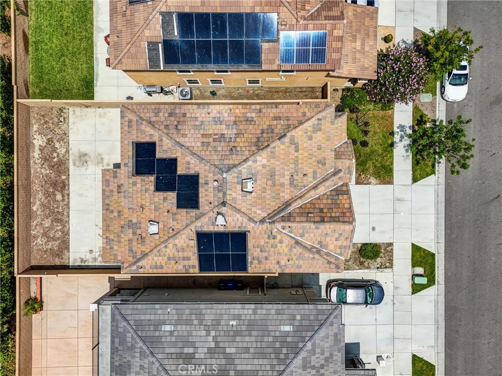 https://media.crmls.org/medias/cb69b5de-168b-40fe-8309-ed7424915b45.jpg?preset=X-Large