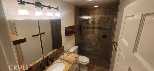 Detail Gallery Image 16 of 34 For 6221 Marina Pacifica Dr, Long Beach,  CA 90803 - 1 Beds | 1 Baths