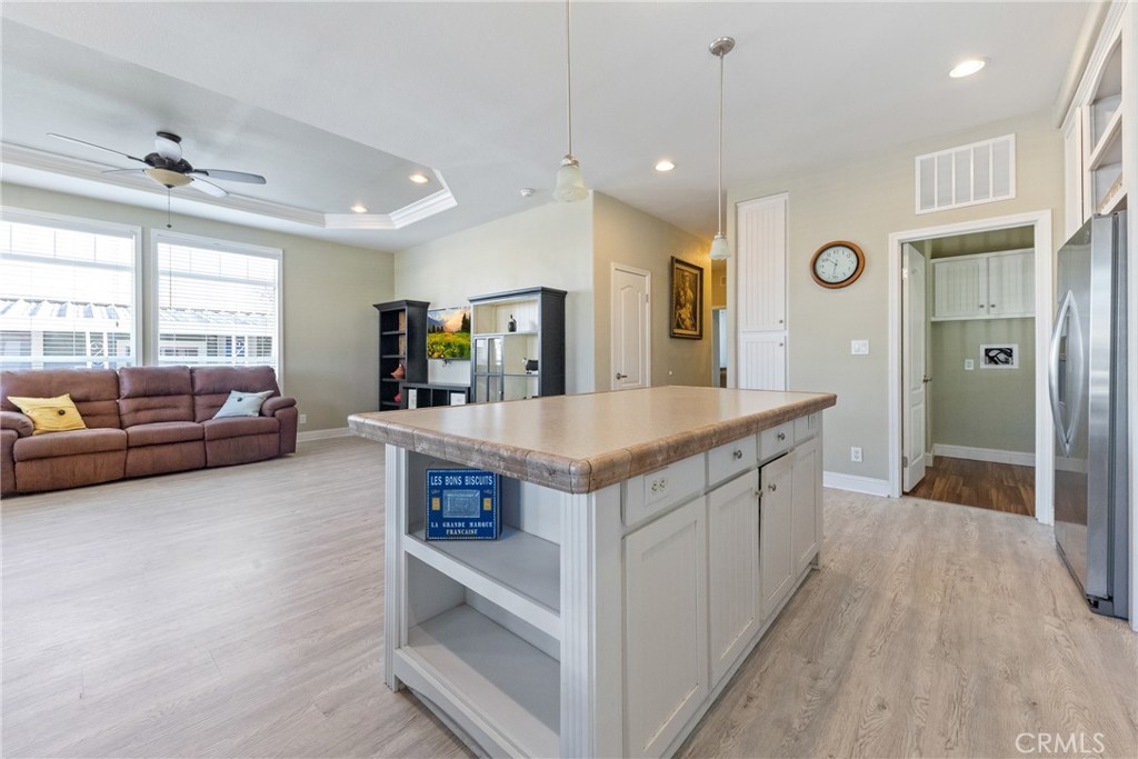 MLS #OC25275602 image #10