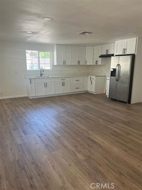 1136 8th St, San Fernando, California 91340, 2 Bedrooms Bedrooms, ,1 BathroomBathrooms,Residential Lease,For Rent,1136 8th St,CRSR24235120