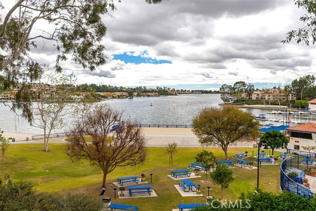 21321 Spruce, Mission Viejo CA: https://media.crmls.org/medias/cb6b7c05-e3b6-4736-b1f0-90f8789a8d56.jpg