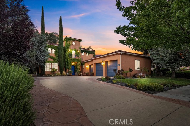 Detail Gallery Image 2 of 41 For 806 Vista Cerro Drive, Paso Robles,  CA 93446 - 4 Beds | 3/1 Baths