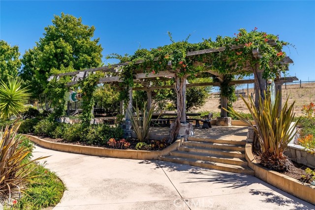 Detail Gallery Image 10 of 70 For 6550 Avila Valley Dr, San Luis Obispo,  CA 93405 - 9 Beds | 9/1 Baths