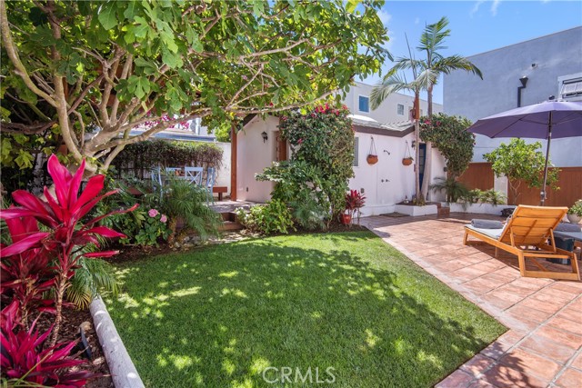 1236 3rd Street, Hermosa Beach, California 90254, 2 Bedrooms Bedrooms, ,2 BathroomsBathrooms,Residential,Sold,3rd,SB22195977