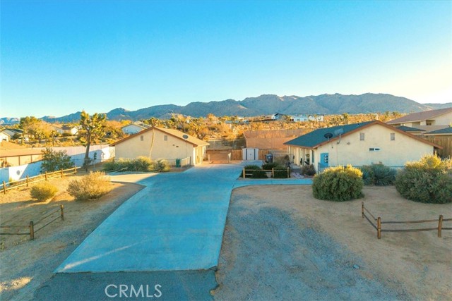 60803 Division Street, Joshua Tree CA: https://media.crmls.org/medias/cb6cc57e-d246-44d8-9325-769cc981d5c4.jpg