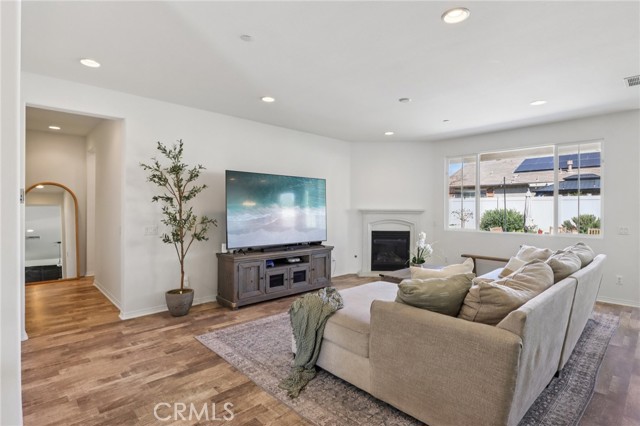 Detail Gallery Image 10 of 67 For 29300 Abelia Glen, Menifee,  CA 92584 - 3 Beds | 2 Baths