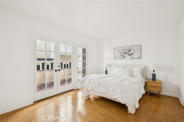 Detail Gallery Image 11 of 22 For 1214 E Balboa Bld, Newport Beach,  CA 92661 - 4 Beds | 3/1 Baths