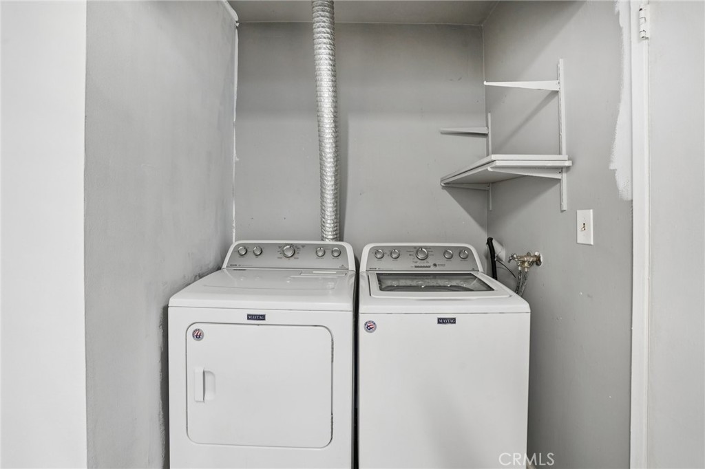 https://media.crmls.org/medias/cb6e8442-3b02-4a09-a36c-33644edf5013.jpg?preset=X-Large