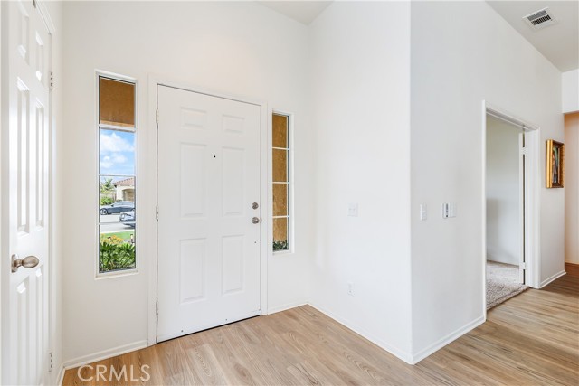 Detail Gallery Image 14 of 56 For 3955 Escala Cove, Oceanside,  CA 92058 - 4 Beds | 2 Baths