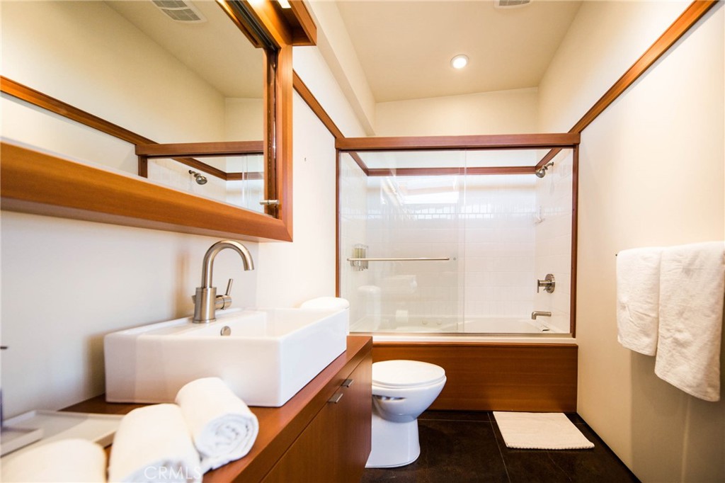 MLS #OC25276005 image #20