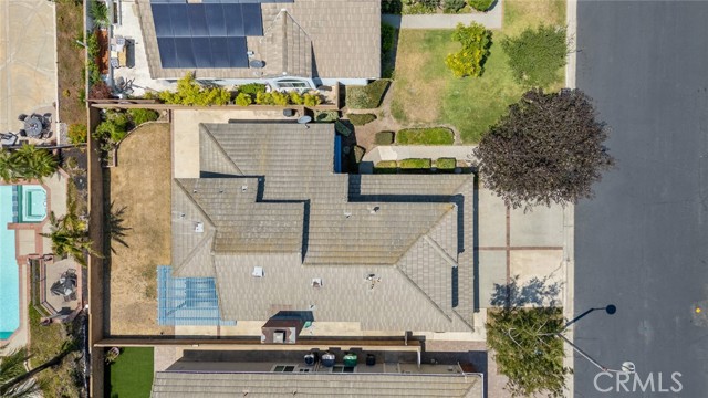 5795 Blackbird Lane, La Verne CA: https://media.crmls.org/medias/cb70b53a-a23c-44f9-ae80-71587e08d481.jpg