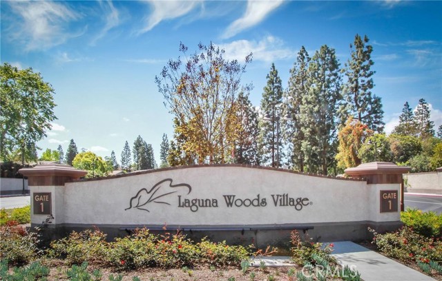 Detail Gallery Image 1 of 15 For 24055 Paseo Del Lago #806,  Laguna Woods,  CA 92637 - 2 Beds | 2 Baths