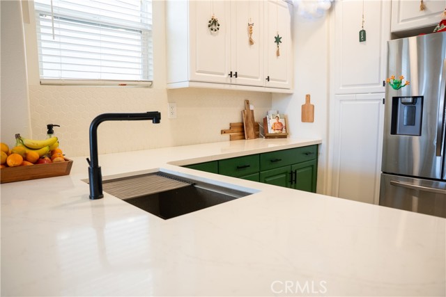 Detail Gallery Image 14 of 35 For 8770 Redondo Ave, Hesperia,  CA 92344 - 3 Beds | 2/1 Baths